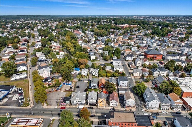 Building Photo - 555 Branch Ave