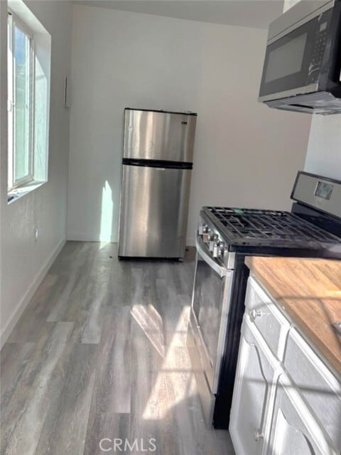 Building Photo - 8854 Dorrington Ave