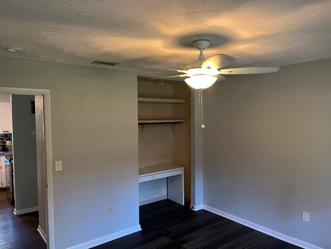 Building Photo - 7098 CR 558