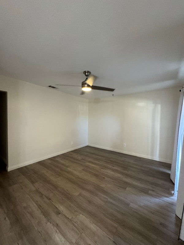 Building Photo - 2757 Bolker Dr