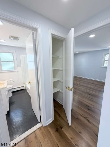 Building Photo - 20 Bayliss St