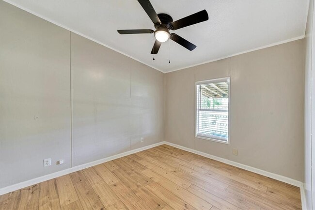 Building Photo - 1005 Monte Vista Dr