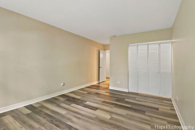 Building Photo - 906 W Alleghany Dr
