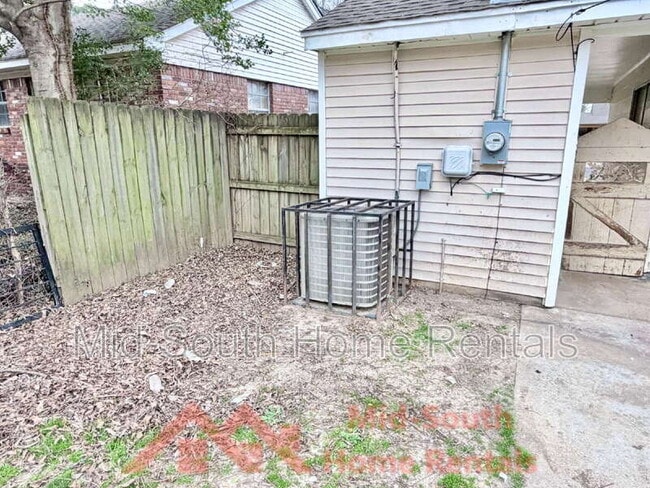 Building Photo - 4061 Navaho Ave