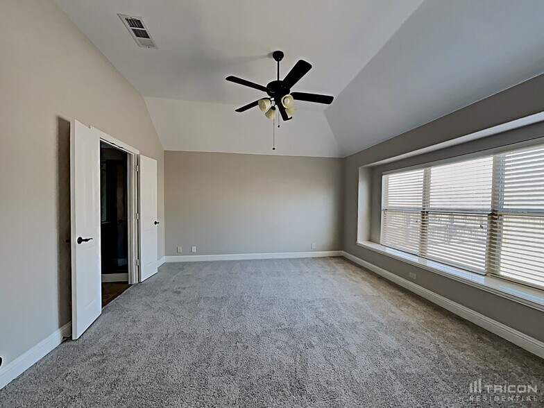 Building Photo - 1125 Ponderosa Drive