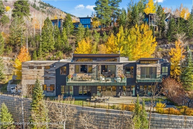 Building Photo - 191 Skimming Ln