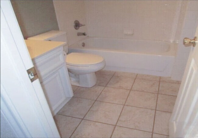 Building Photo - 2907 Bachelor Button Blvd