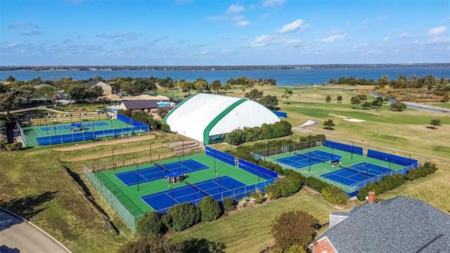 Building Photo - 2085 Club Lake Cir