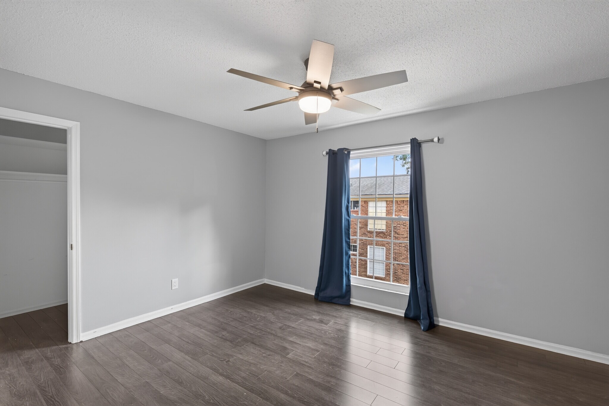Building Photo - 5631 Kingsport Dr