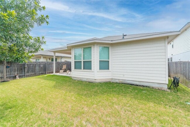 Building Photo - 202 Anacua Loop