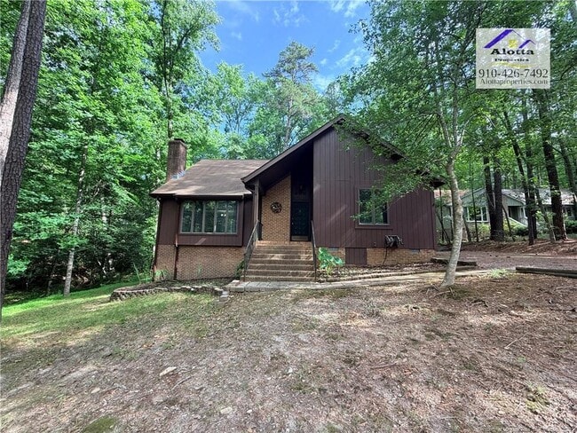 Building Photo - 5004 Cardinal Cir