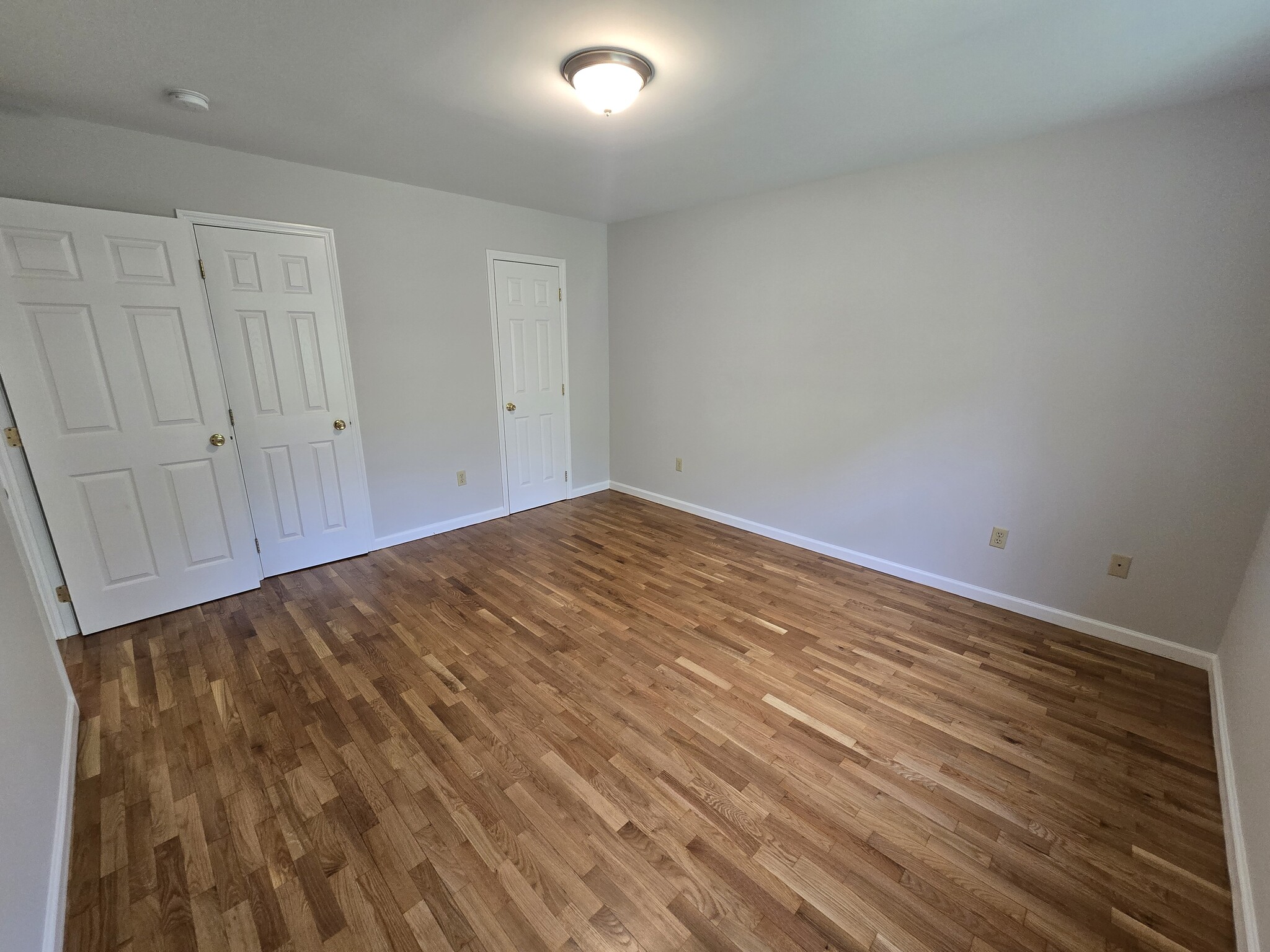 Primary Bedroom - 13 Autumn Leaf Ct