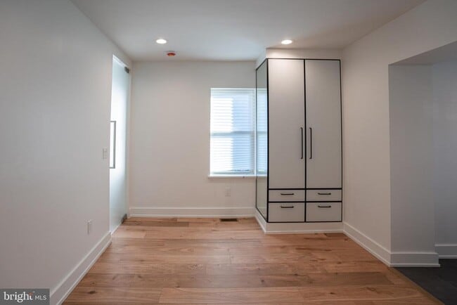 Building Photo - 2538 E County Line Rd