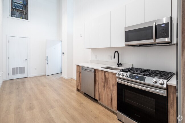 1BR, 1BA - 635SF - The Duncan