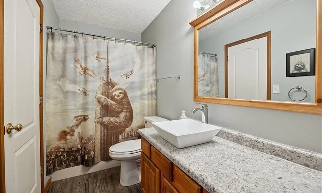 Building Photo - 1021 Southport Dr