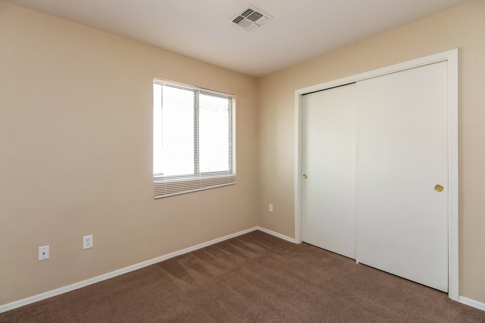 Building Photo - 3620 W Avenida Del Mar