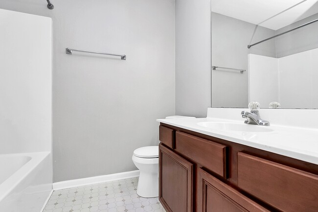 Building Photo - 141 Ross Moore Ave