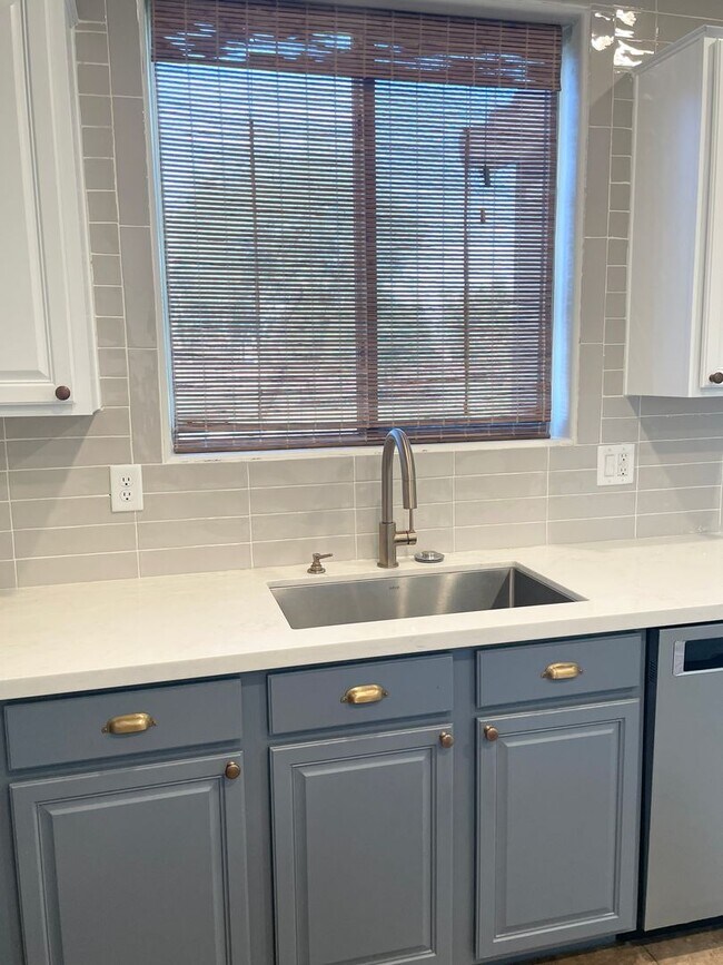 Building Photo - Upgraded Two Story Home In Power Ranch! To...