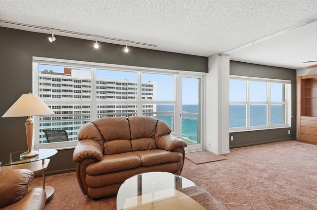 Building Photo - 3900 Galt Ocean Dr