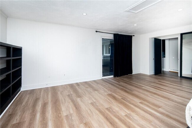 Building Photo - 123 Lockhaven Rd