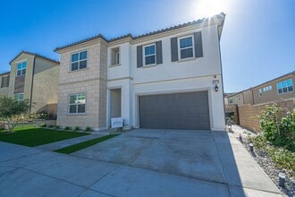 Building Photo - 5-Bedroom Home with Loft in Gated Victoria at Plum Canyon!