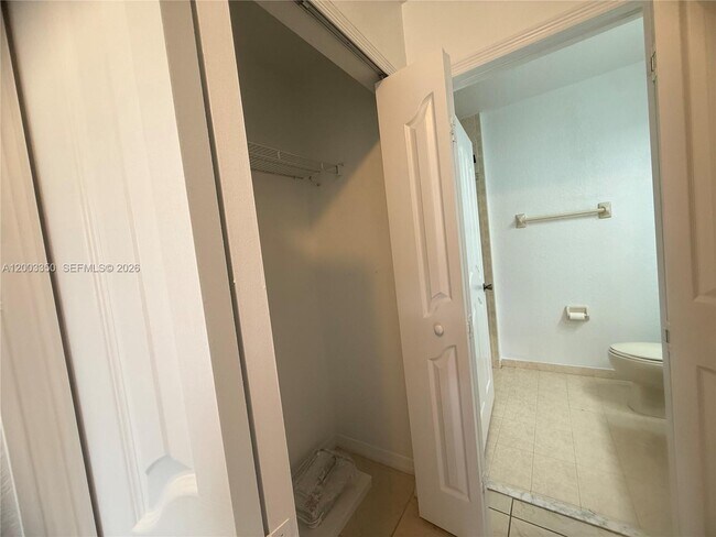 Building Photo - 8802 NW 109th Ct