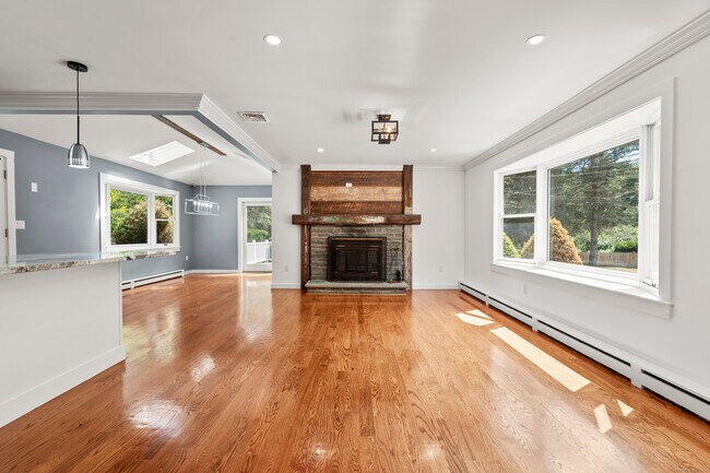 Building Photo - 3840 Black Rock Tpke