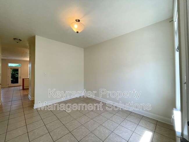 Building Photo - 38 Enchanted View Cir