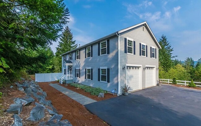Building Photo - Charming home located in beautiful Orting!