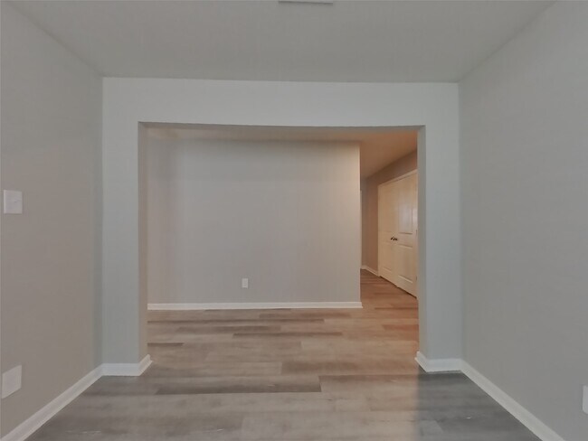 Building Photo - 15673 Briar Frst Dr