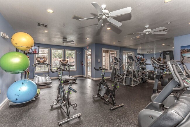 Building Photo - Stylish Space + Limited-Time Offer