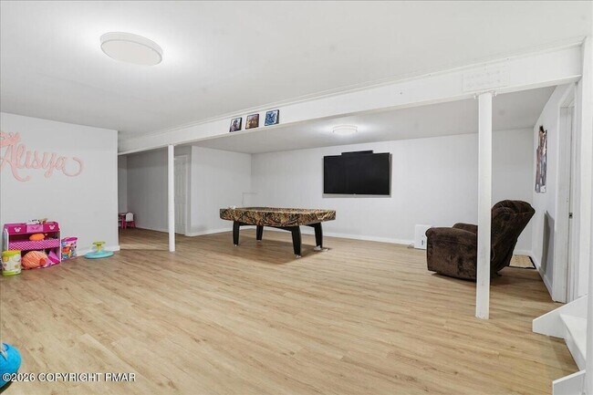 Building Photo - 12 Rockway Ct