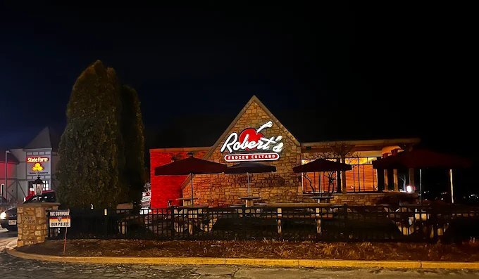 Building Photo - W163N11528 Windsor Ct