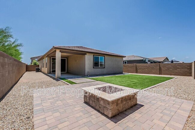 Building Photo - 25930 N Langley Dr