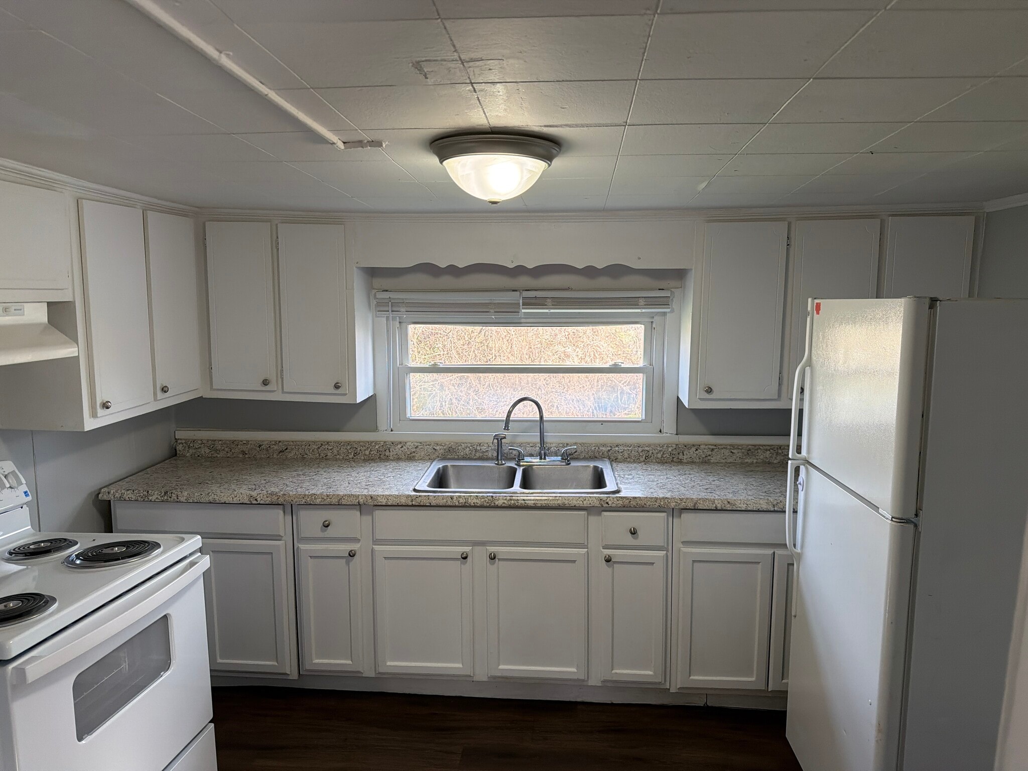 Building Photo - 315 N Highland Ave