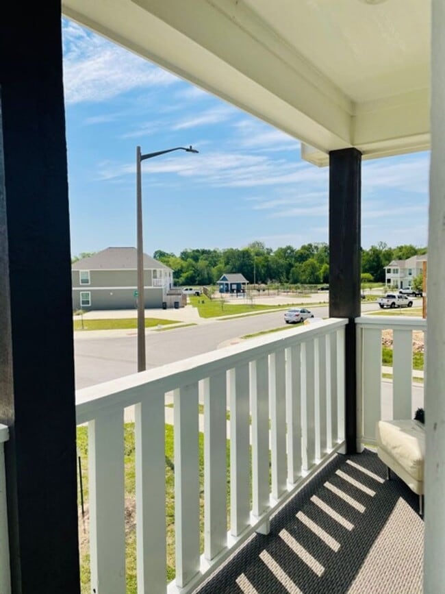 Building Photo - 7001 Canter Ct