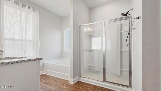 Building Photo - 310 Confidence Wy