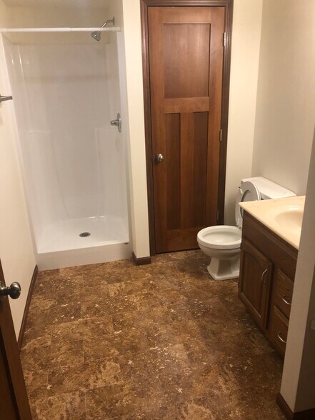 Building Photo - 1003 Olive St