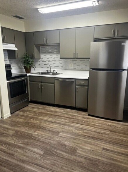 Building Photo - 1575 40th Ave