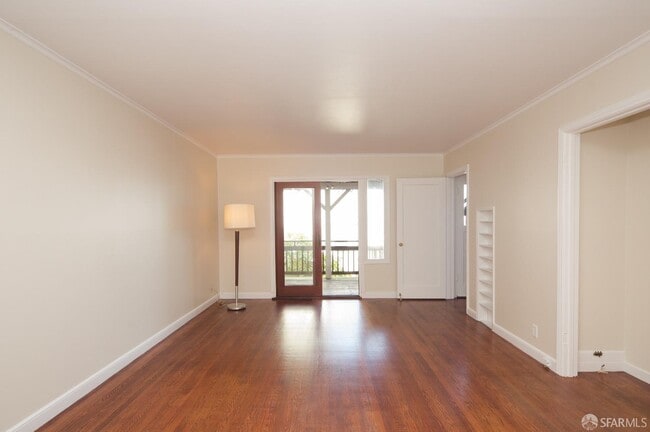 Building Photo - 190 Randall St