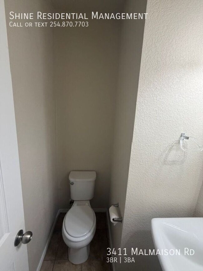 Building Photo - 3411 Malmaison Road