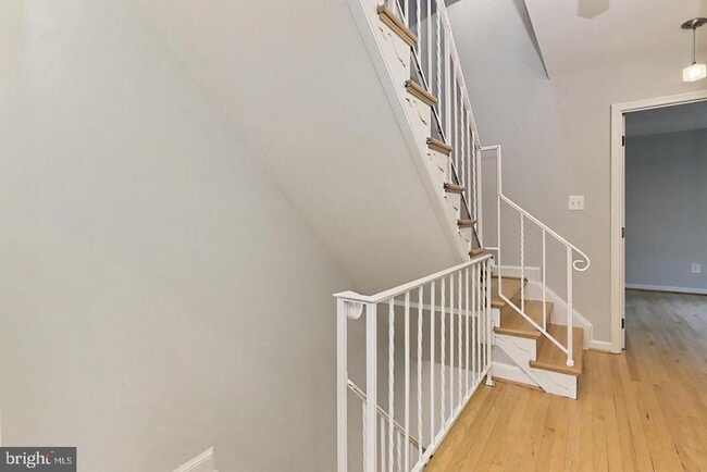 Building Photo - 1024 N Monroe St