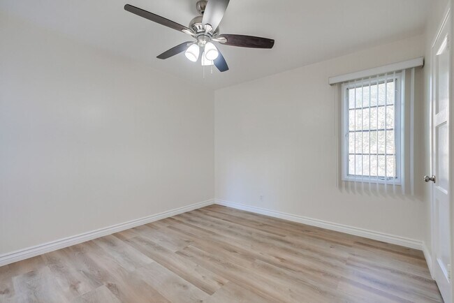 Building Photo - 4078 S Muirfield Rd