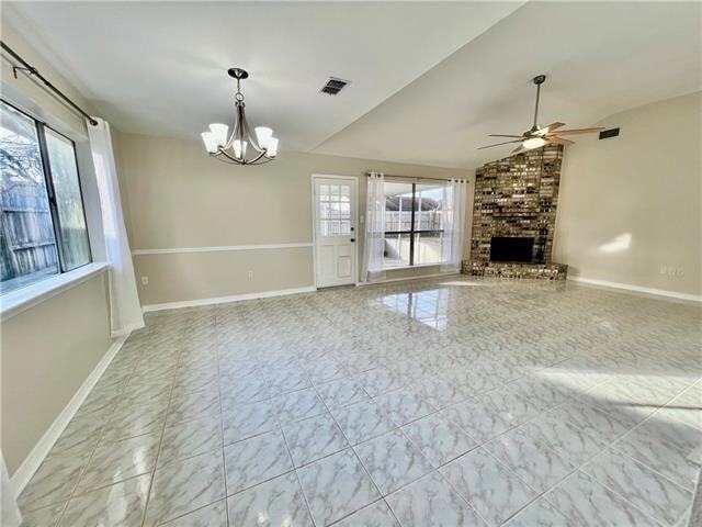 Building Photo - 107 Dixie Cir