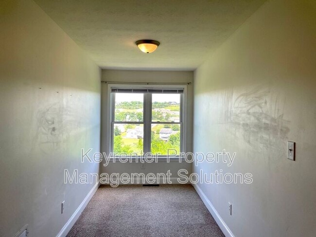 Building Photo - 30 Enchanted View Cir