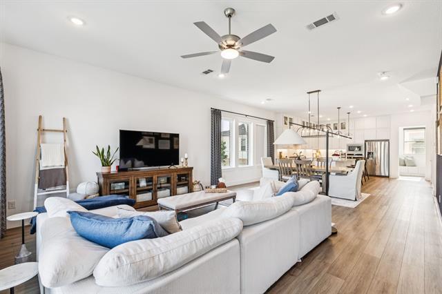 Building Photo - 8120 Bromley Dr