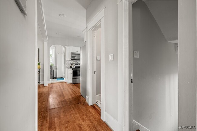 Building Photo - 3100 Barton Ave