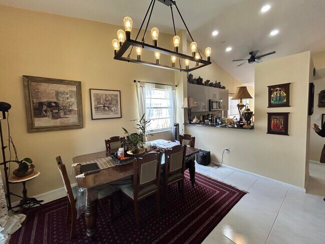 Building Photo - 7348 Lake Meadow Way