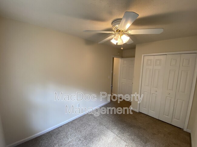Building Photo - 9740 W Midland Way