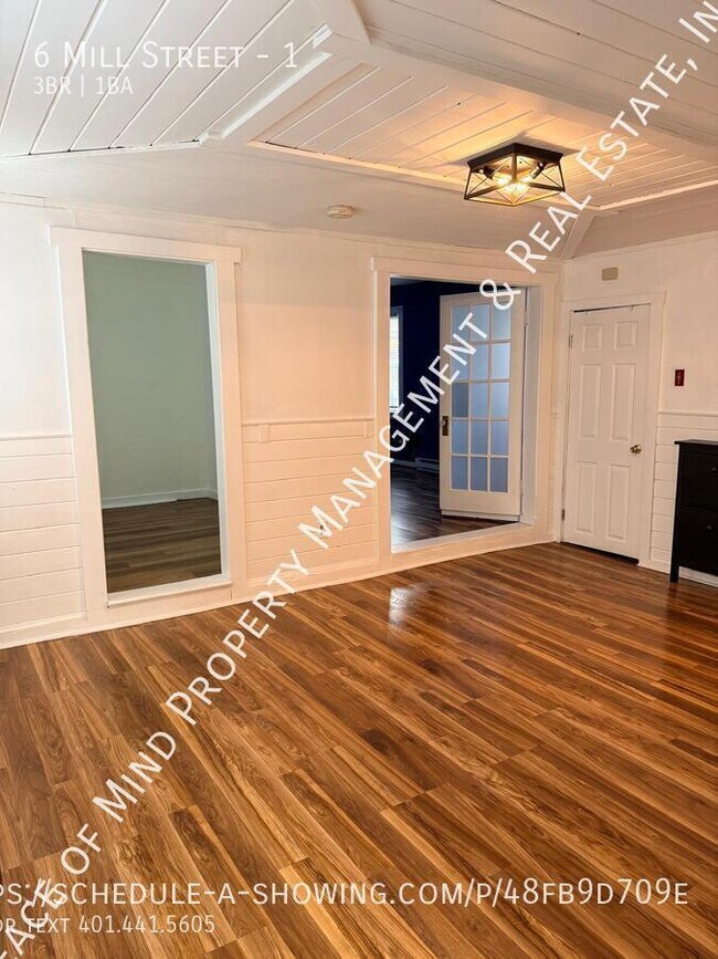 Building Photo - 6 Mill St